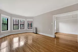 1235 W Greenleaf Ave, Chicago, IL 60626 - Photo 3