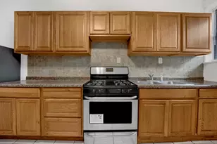 1235 W Greenleaf Ave, Chicago, IL 60626 - Photo 13
