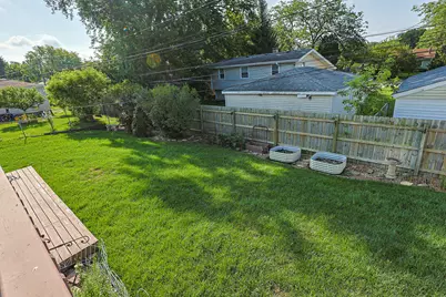 113 Siesta Road, Carpentersville, IL 60110 - Photo 9