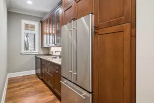 1300 Abington Cambs Dr, Lake Forest, IL 60045 - Photo 13