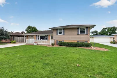 1817 Root Street, Crest Hill, IL 60403 - Photo 3