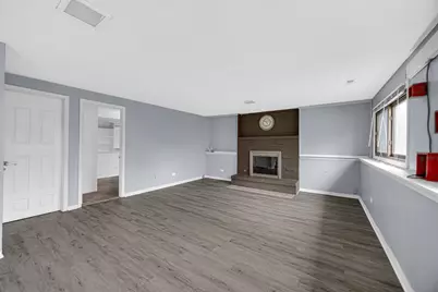915 Wampum Court, Carol Stream, IL 60188 - Photo 15
