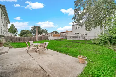915 Wampum Court, Carol Stream, IL 60188 - Photo 21