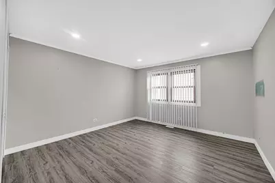 915 Wampum Court, Carol Stream, IL 60188 - Photo 11