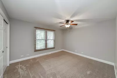 2067 Childs Court, Wheaton, IL 60187 - Photo 7