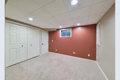 2067 Childs Court, Wheaton, IL 60187 - Photo 17
