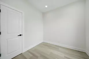 4330 W Wilcox St, Chicago, IL 60624 - Photo 15
