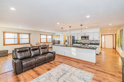 105 Mendon Lane, Schaumburg, IL 60193 - Photo 7