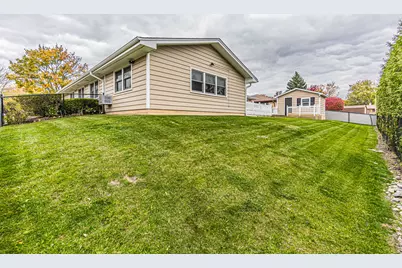 105 Mendon Lane, Schaumburg, IL 60193 - Photo 41