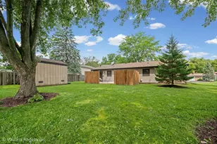 1109 Kingwood Ln, Lake Zurich, IL 60047 - Photo 15