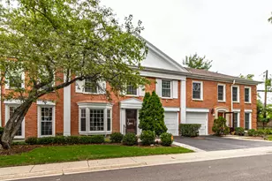 714 York Ct, Northbrook, IL 60062 - Photo 1