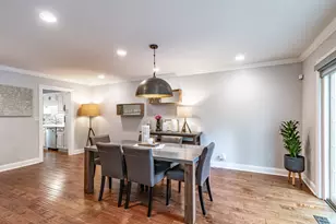 714 York Ct, Northbrook, IL 60062 - Photo 9