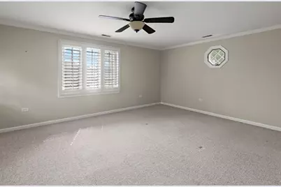 5601 N Ozark Avenue, Chicago, IL 60631 - Photo 25
