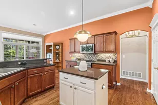 1017 Heron Way, Woodstock, IL 60098 - Photo 17