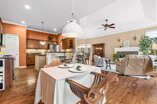 1017 Heron Way, Woodstock, IL 60098 - Photo 15