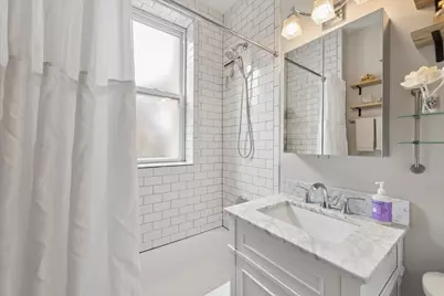 1243 W Thorndale Avenue #2E, Chicago, IL 60660 - Photo 11