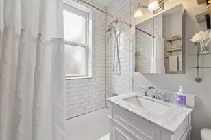 1243 W Thorndale Ave, Chicago, IL 60660 - Photo 11