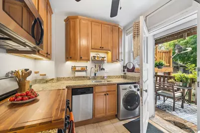 1243 W Thorndale Avenue #2E, Chicago, IL 60660 - Photo 7