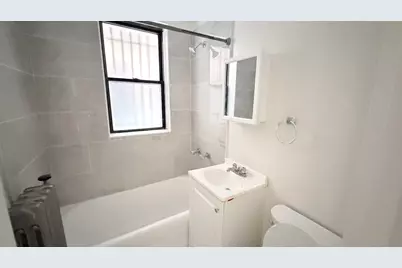 839 W Sheridan Road #216, Chicago, IL 60613 - Photo 7