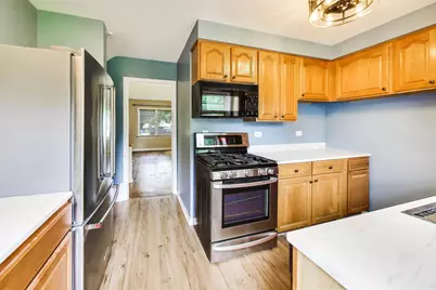 679 S Spring Road, Elmhurst, IL 60126 - Photo 7