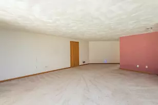 1417 April Ln, Winthrop Harbor, IL 60096 - Photo 15