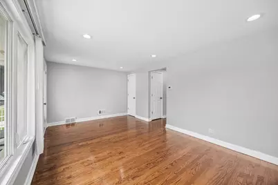 5153 S Oak Park Avenue, Chicago, IL 60638 - Photo 3