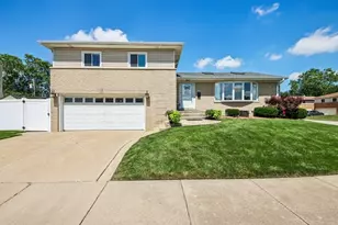 1580 Grant Ave, Melrose Park, IL 60160 - Photo 1