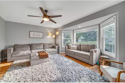 3923 New Haven Avenue, Arlington Heights, IL 60004 - Photo 3