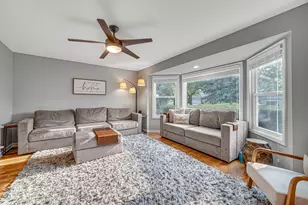 3923 New Haven Ave, Arlington Heights, IL 60004 - Photo 3