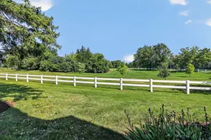 181 Inverness Ct, Elk Grove Village, IL 60007 - Photo 15