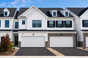 2031 Palmer Ct, Hoffman Estates, IL 60169 - Photo 1