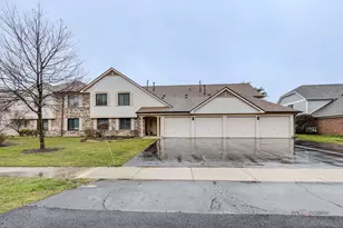 530 Cumberland Trail, Roselle, IL 60172 - Photo 1