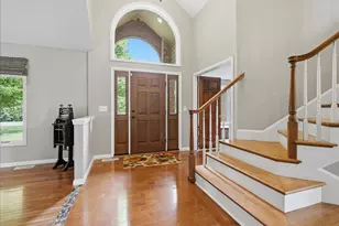 655 Deer Lakes Dr, Goodfield, IL 61742 - Photo 5