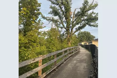 500 Valley Drive #301, Naperville, IL 60563 - Photo 17