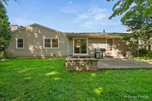 720 Woodhollow Ln, Buffalo Grove, IL 60089 - Photo 31