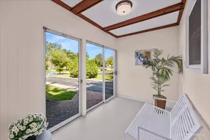 720 Woodhollow Ln, Buffalo Grove, IL 60089 - Photo 5