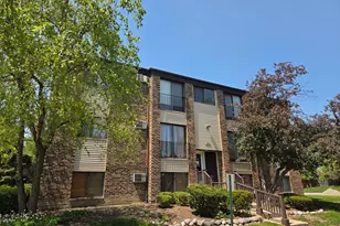 164 Dunteman Dr, Glendale Heights, IL 60139 - Photo 1