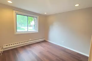 164 Dunteman Dr, Glendale Heights, IL 60139 - Photo 7