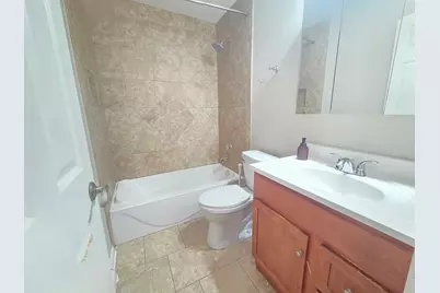 164 Dunteman Drive #101, Glendale Heights, IL 60139 - Photo 5