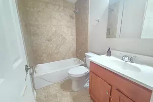 164 Dunteman Dr, Glendale Heights, IL 60139 - Photo 5