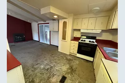 98 Maple Lane, Sandwich, IL 60548 - Photo 5