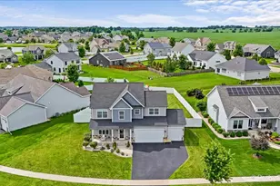 2240 Coventry Cir S, Sycamore, IL 60178 - Photo 35