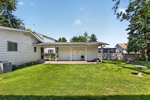 116 N Hickory St, Waterman, IL 60556 - Photo 25
