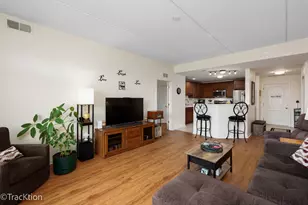 845 E 22nd St, Lombard, IL 60148 - Photo 9