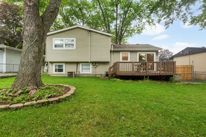 1903 Highview Avenue, McHenry, IL 60050 - Photo 17