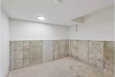 1548 Grand Drive #6, Dekalb, IL 60115 - Photo 27