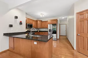 11156 Karen Dr, Orland Park, IL 60467 - Photo 7
