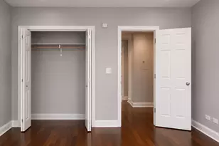 2443 W Harrison St, Chicago, IL 60612 - Photo 9