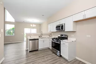 6512 Blue Sky Ln, Matteson, IL 60443 - Photo 9