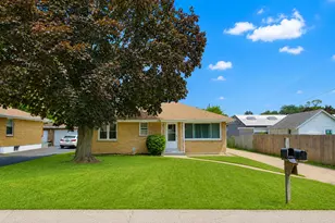 3209 Cornell Rd, Waukegan, IL 60087 - Photo 1